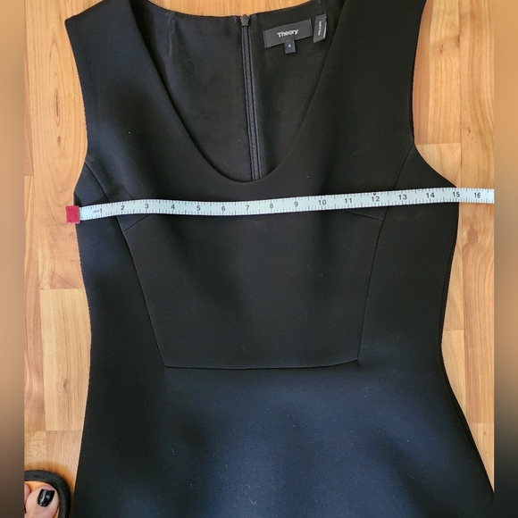 Theory Dress - Picture 4 of 5